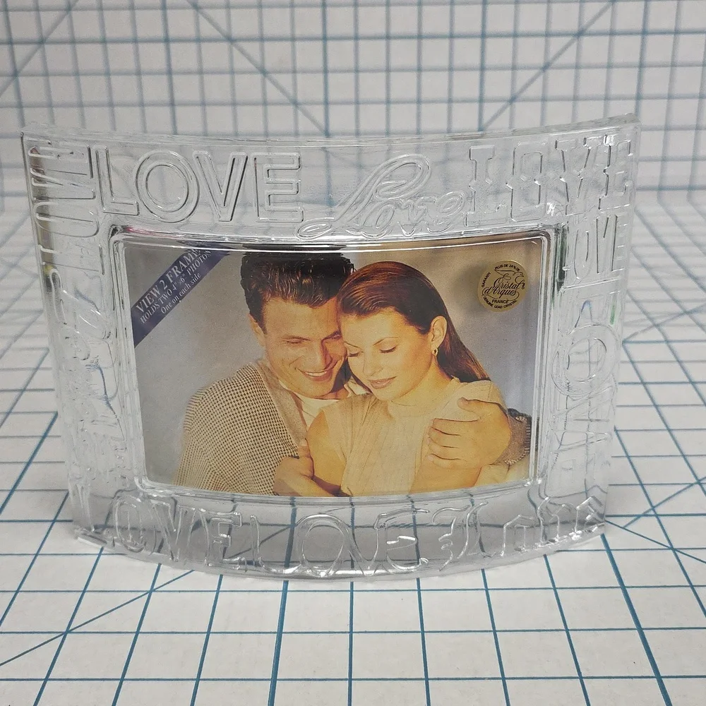 Cristal d' Arques Crystal Petals 24% Crystal Photo Frame, LOVE, 8.5‎ X 6.5 NIB